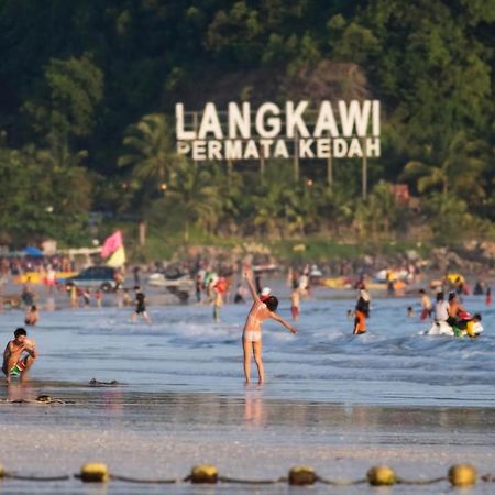 Lagenda Resthouse Cenang Beach Pantai Cenang  Exterior foto