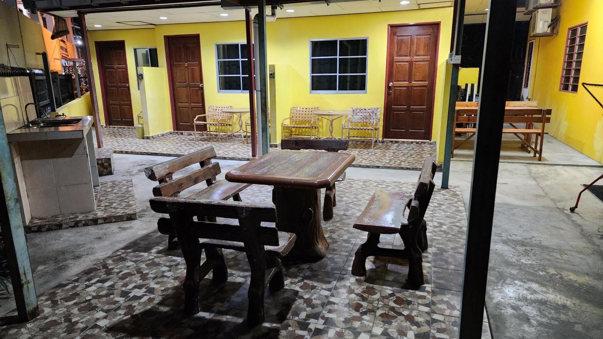 Lagenda Resthouse Cenang Beach Pantai Cenang  Exterior foto